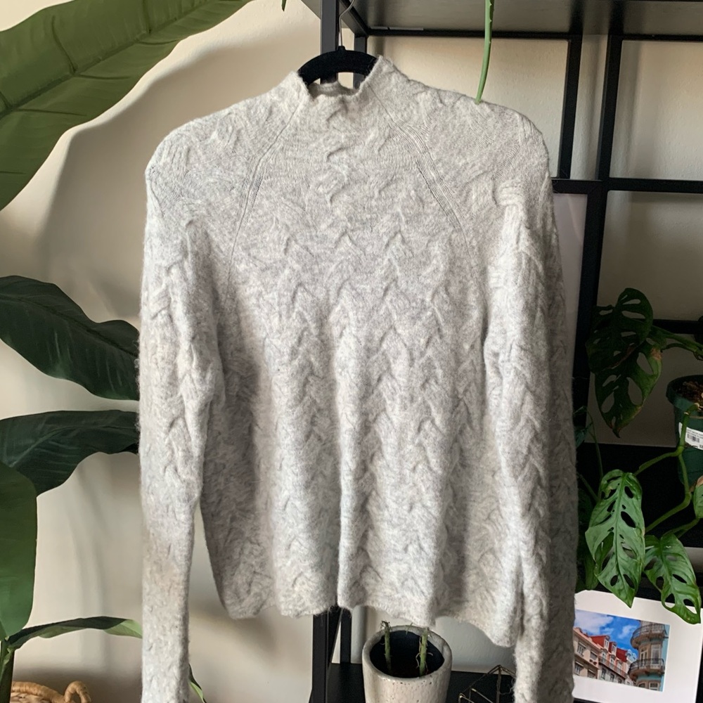 Aritzia Wilfred Free Mockneck Sweater